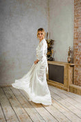 Load image into Gallery viewer, model wearing a vintage-inspired wedding dress