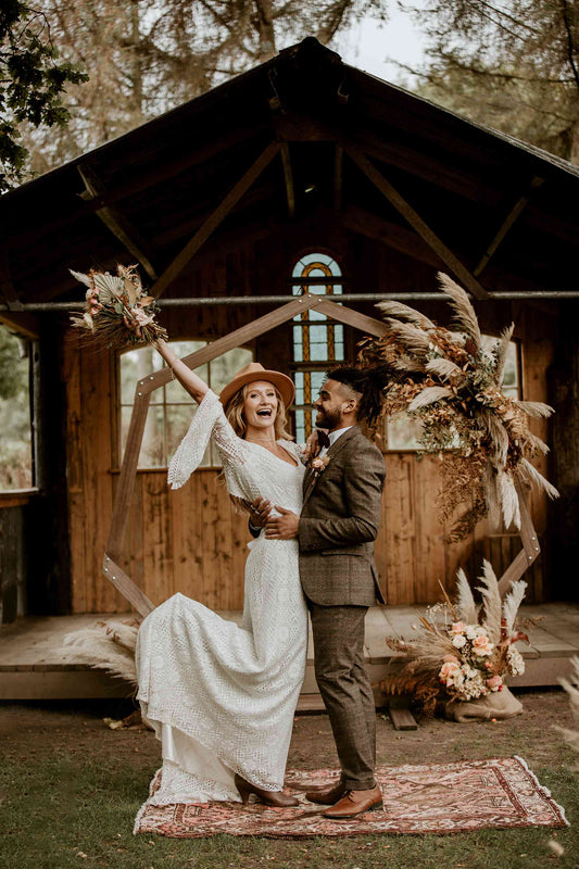 How To Style A Rustic Barn Wedding