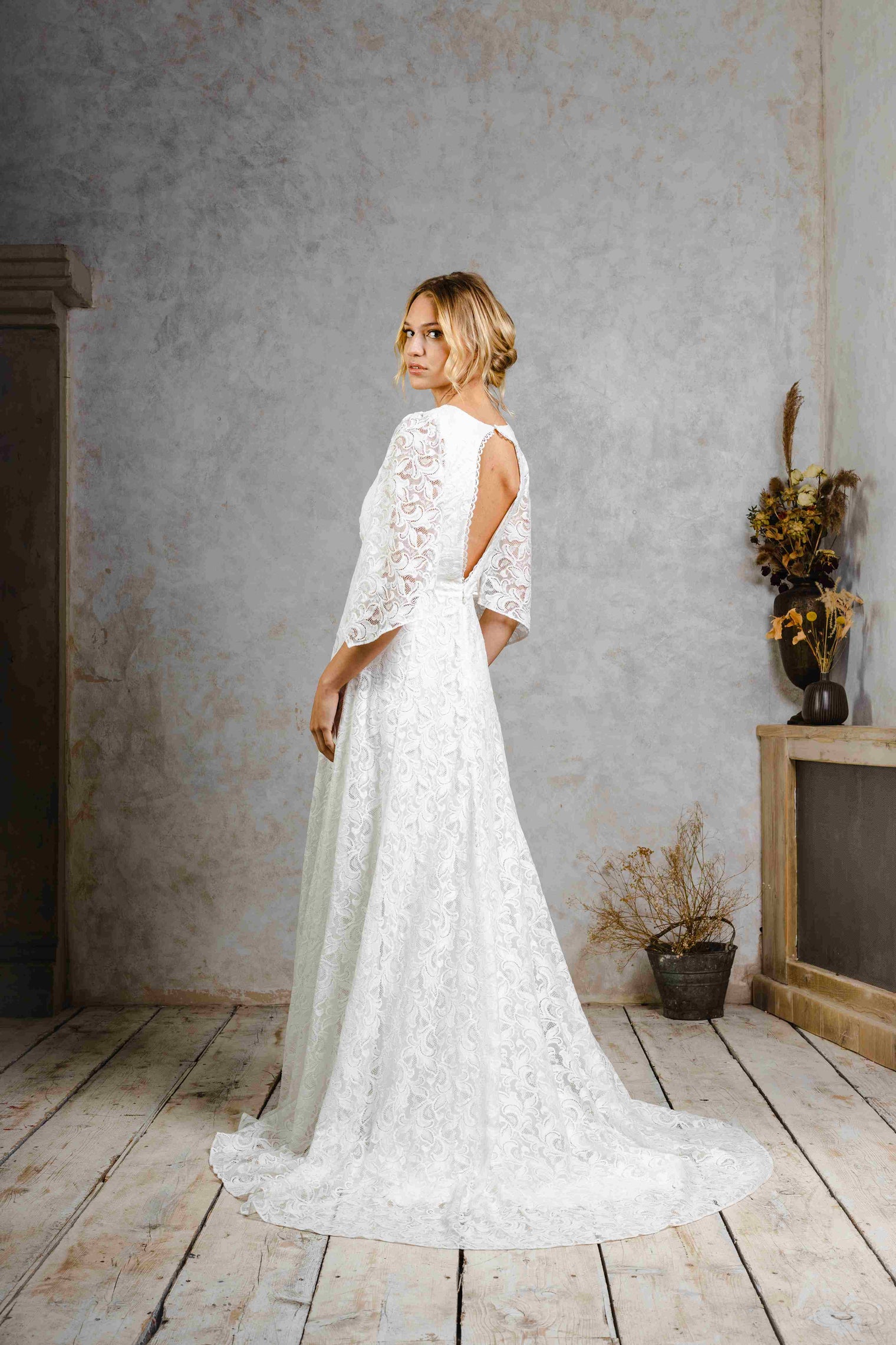 6 Wedding Dresses With Sleeves Our Brides Love The Most Indie Bride London 6 Wedding Dresses With Sleeves Our Brides Love The Most Indie Bride London