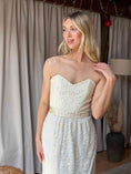 Load image into Gallery viewer, Strapless lace dress
