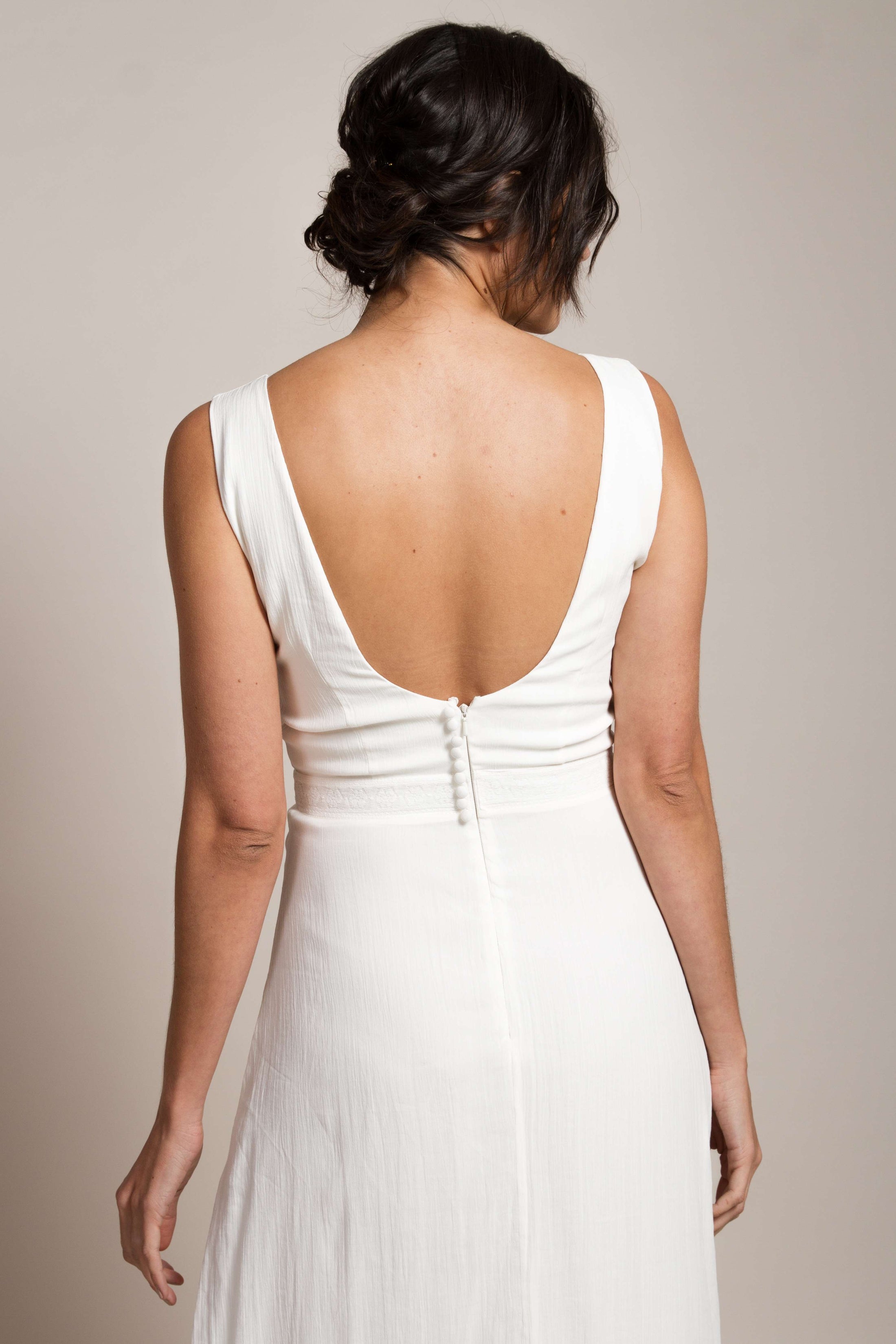 minimalist wedding dress