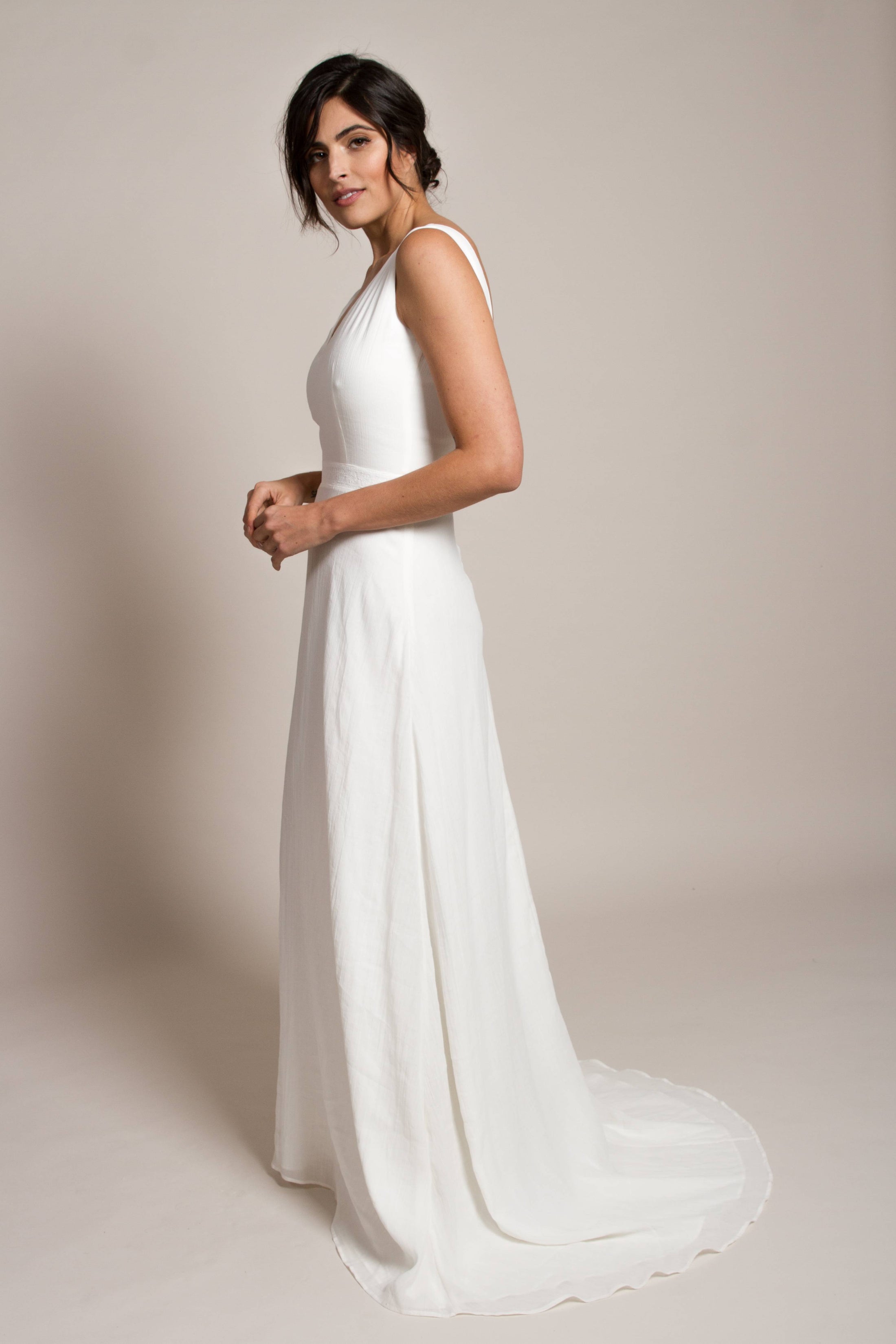 minimalist wedding dress