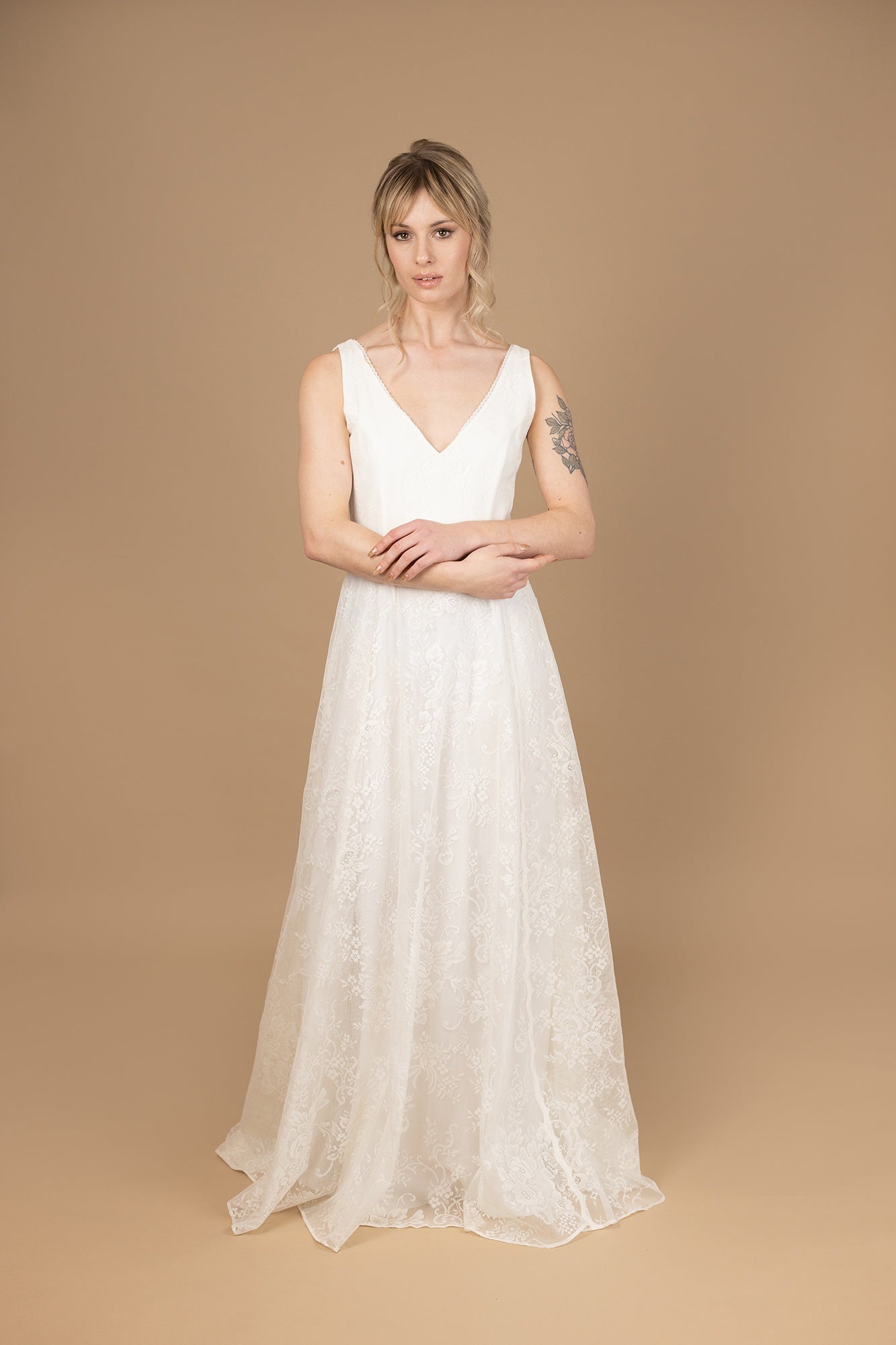 simple lace wedding dress