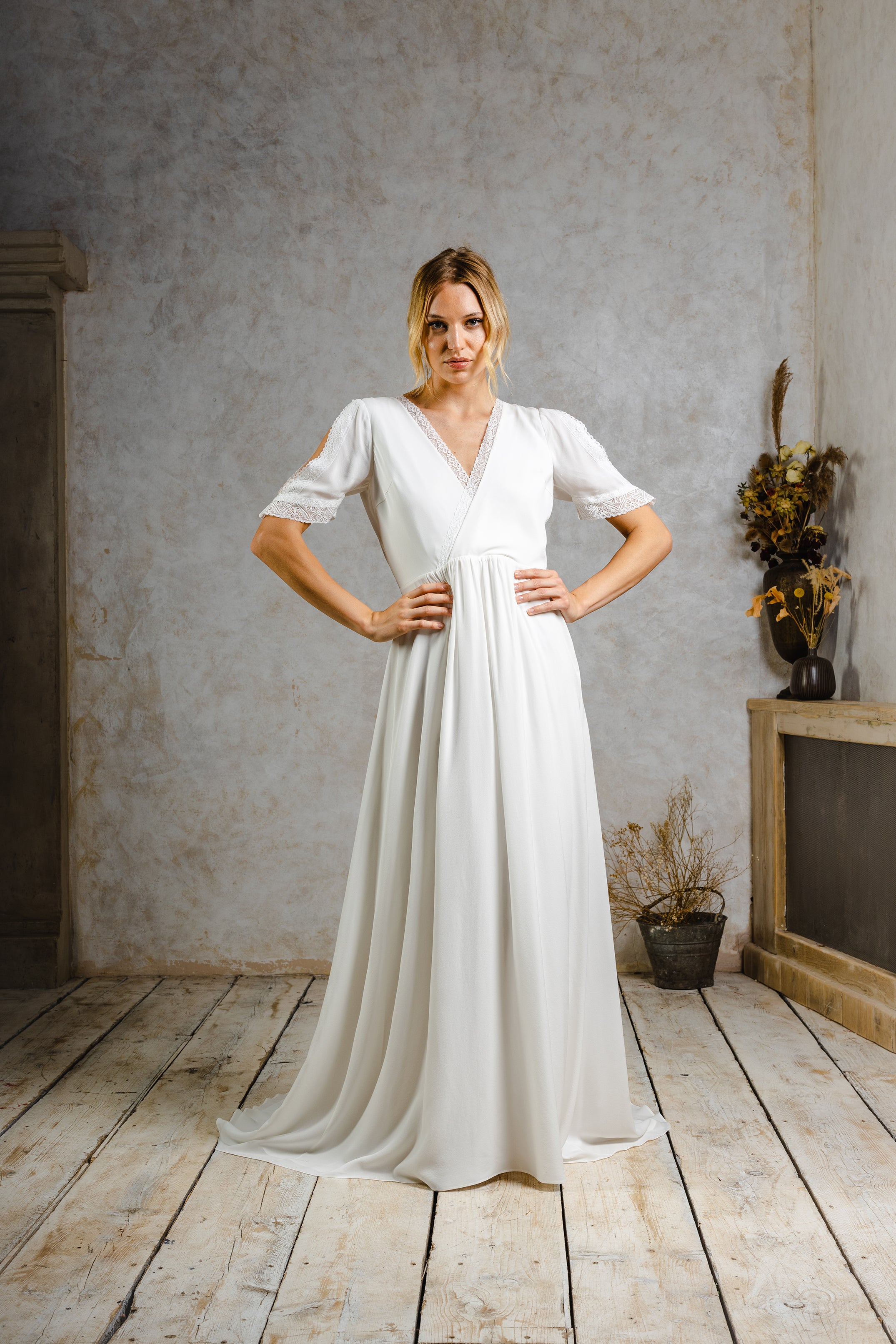 bohemian silk wedding dress with detachable sleeves